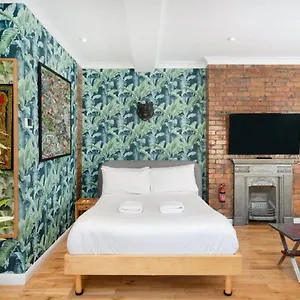 Crashpads Shoreditch Brick Lane Mini Lofts Apartment London